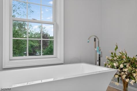 56 Beechwood Place Watchung NJ 07069