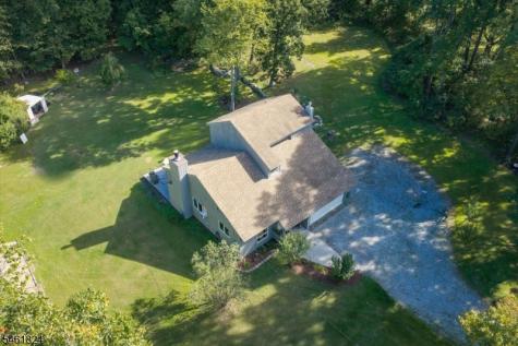 6 Lake Road Hampton NJ 07860