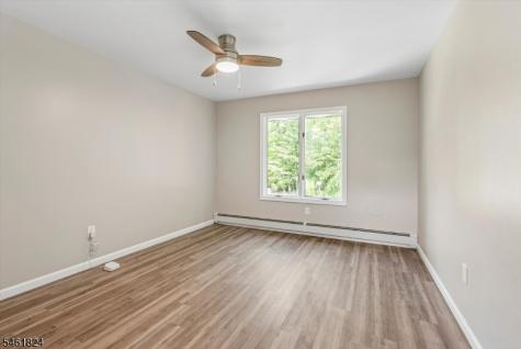 6 Lake Road Hampton NJ 07860