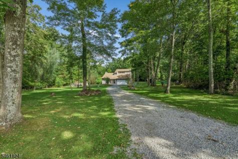 6 Lake Road Hampton NJ 07860