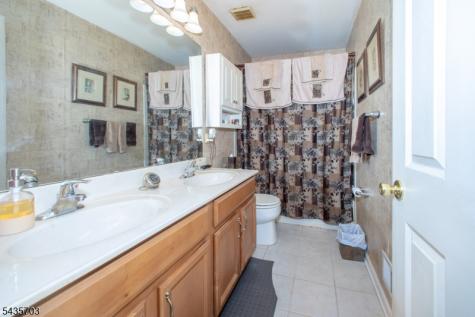 6 Eileen Drive Wantage NJ 07461