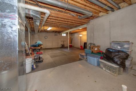 6 Eileen Drive Wantage NJ 07461