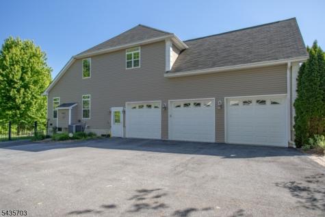 6 Eileen Drive Wantage NJ 07461