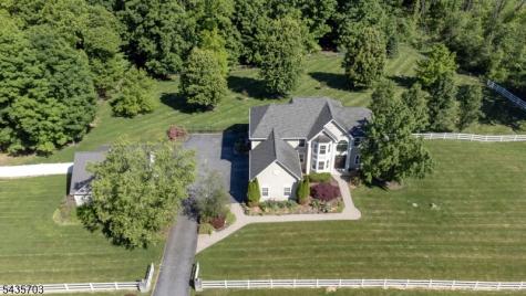 6 Eileen Drive Wantage NJ 07461