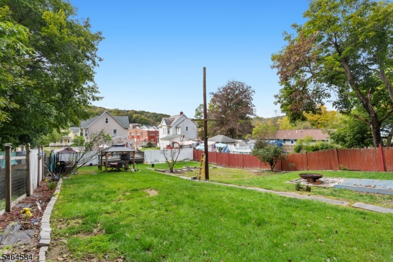 39 Clinton Street Newton NJ 07860