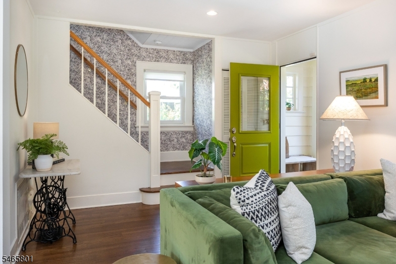 15 Euclid Place Montclair NJ 07042