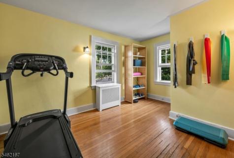 140 Unadilla Road Ridgewood Village NJ 07450