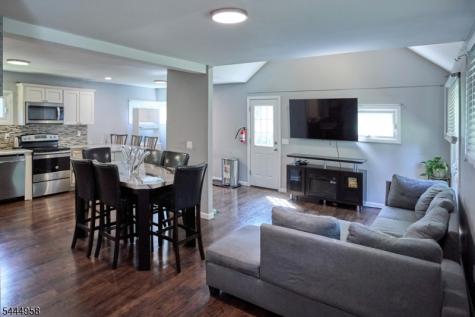1 Lake Shore Drive Roxbury NJ 07857