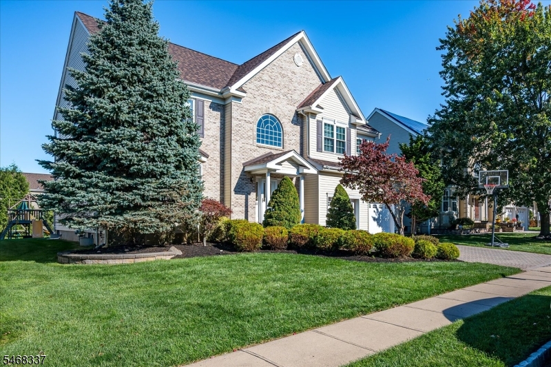 41 Treetops Circle Franklin NJ 08540
