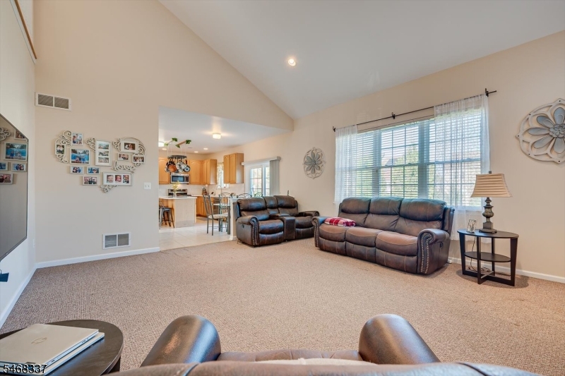 41 Treetops Circle Franklin NJ 08540