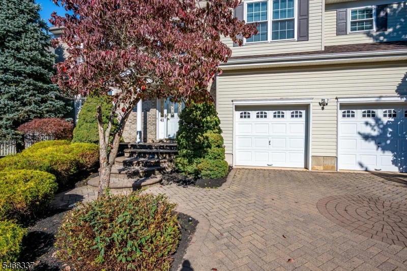 41 Treetops Circle Franklin NJ 08540