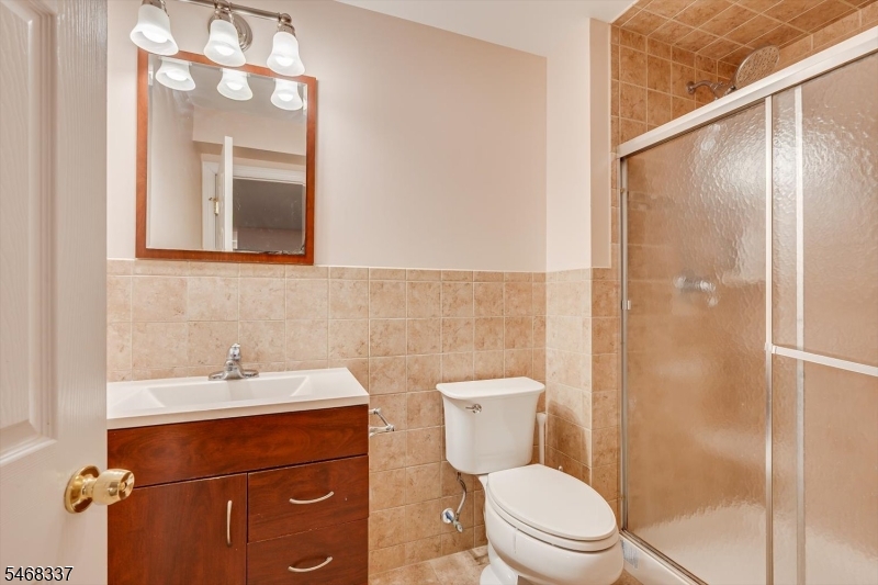41 Treetops Circle Franklin NJ 08540