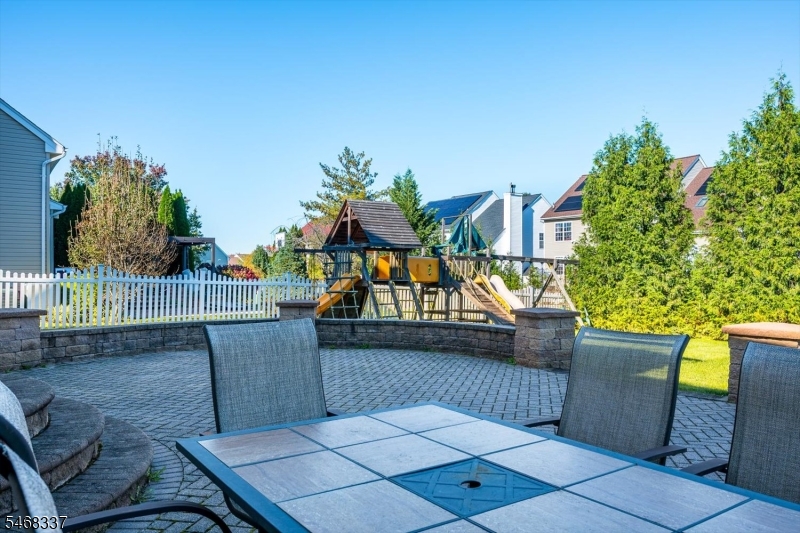 41 Treetops Circle Franklin NJ 08540