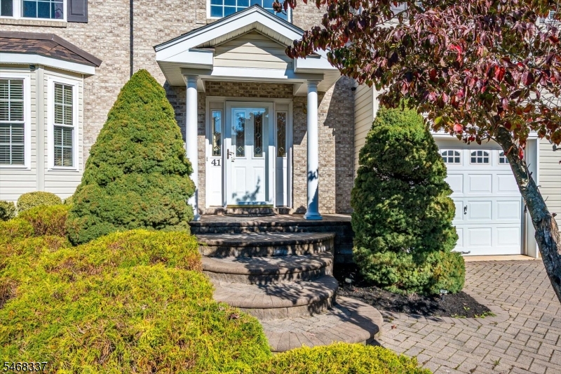 41 Treetops Circle Franklin NJ 08540