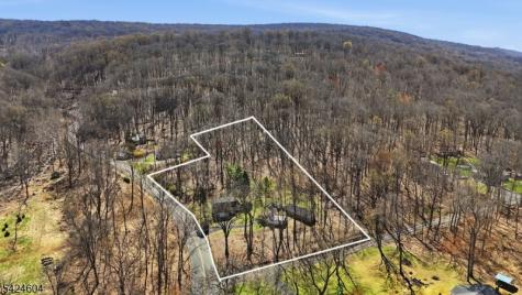 103 Lommason Glen Road White NJ 07823