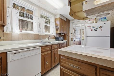 103 Lommason Glen Road White NJ 07823