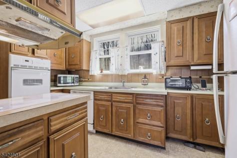 103 Lommason Glen Road White NJ 07823
