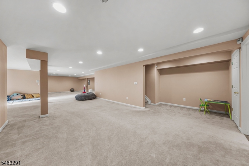 9 Red Maple Lane Mount Olive NJ 07836
