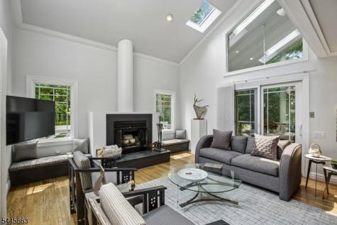 11 Maywood Court North Caldwell NJ 07006