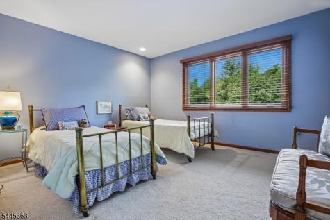 11 Maywood Court North Caldwell NJ 07006