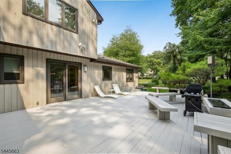 11 Maywood Court North Caldwell NJ 07006