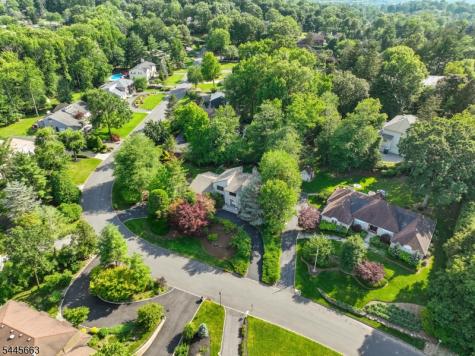 11 Maywood Court North Caldwell NJ 07006