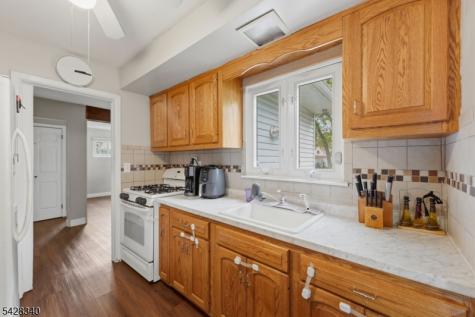 38 Wendy Road Woodbridge NJ 07067