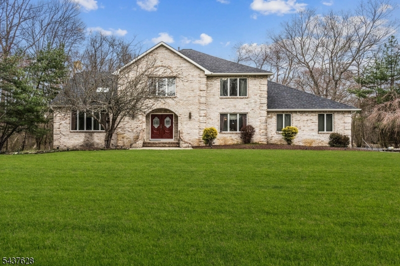 3 Shira Lane Manalapan NJ 07726