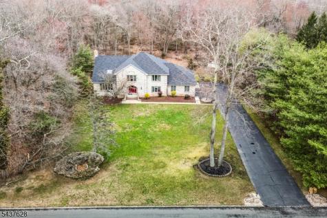 3 Shira Lane Manalapan NJ 07726