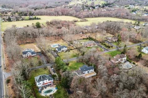 3 Shira Lane Manalapan NJ 07726