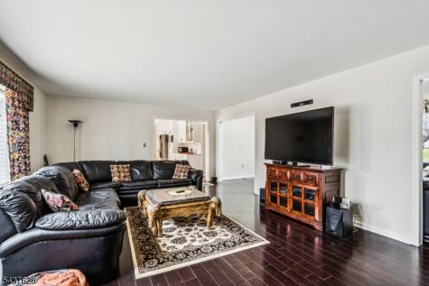 3 Shira Lane Manalapan NJ 07726