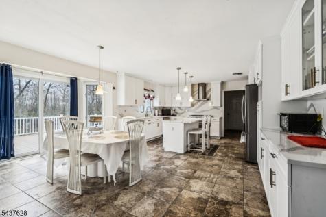 3 Shira Lane Manalapan NJ 07726