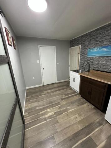 134 Benart Place Middlesex NJ 08846
