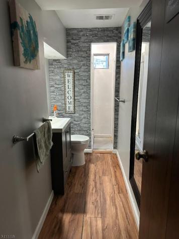 134 Benart Place Middlesex NJ 08846