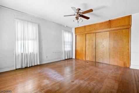124 Vassar Avenue Newark NJ 07112
