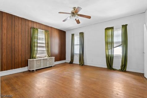 124 Vassar Avenue Newark NJ 07112