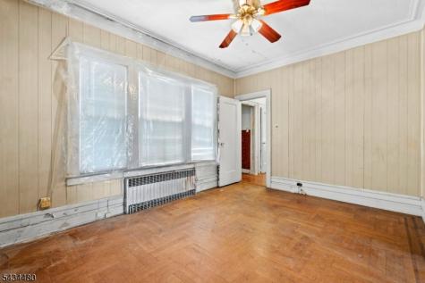 124 Vassar Avenue Newark NJ 07112