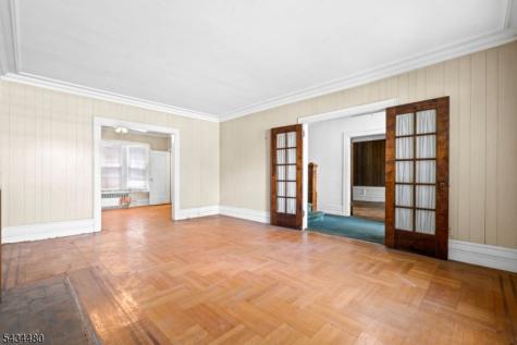 124 Vassar Avenue Newark NJ 07112