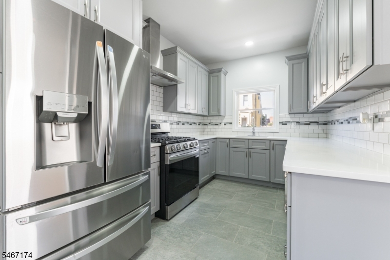 137 Amherst Street East Orange NJ 07018
