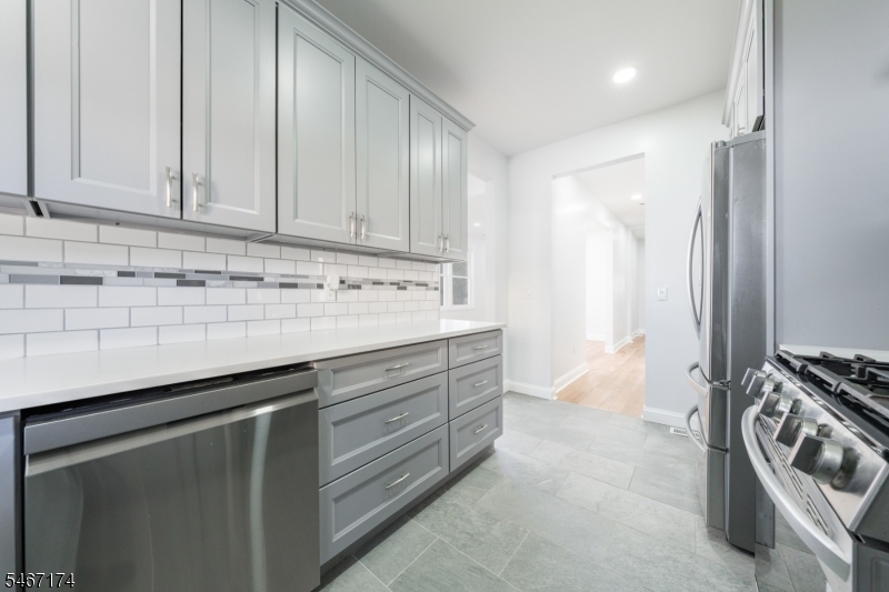 137 Amherst Street East Orange NJ 07018
