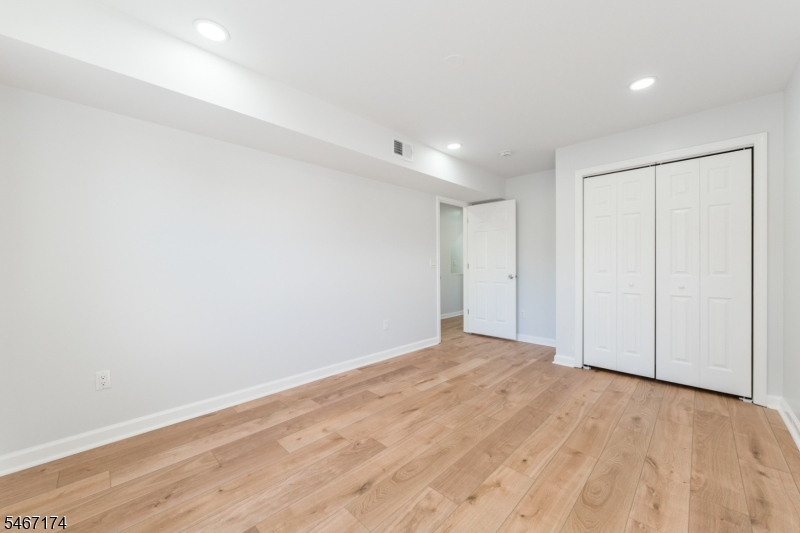 137 Amherst Street East Orange NJ 07018