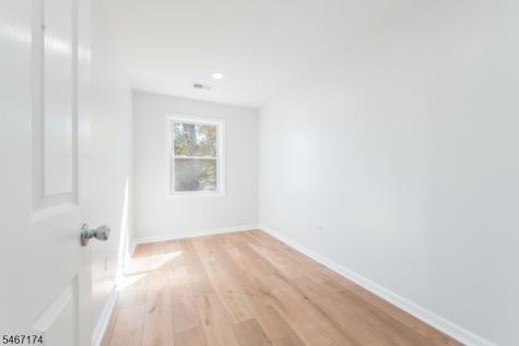 137 Amherst Street East Orange NJ 07018