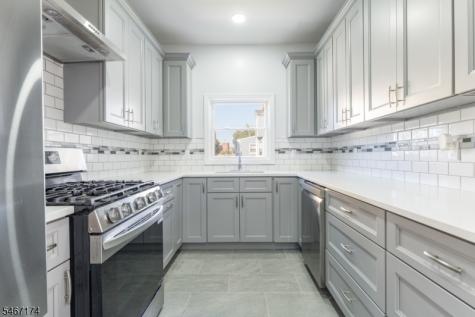 137 Amherst Street East Orange NJ 07018