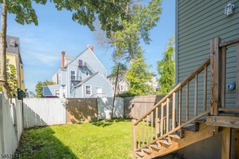 137 Amherst Street East Orange NJ 07018