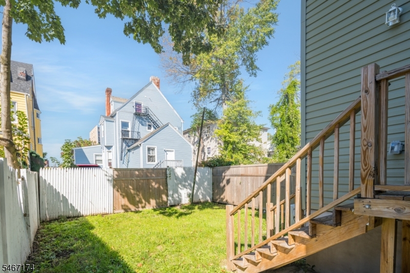 137 Amherst Street East Orange NJ 07018