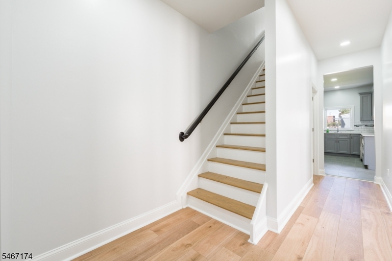 137 Amherst Street East Orange NJ 07018