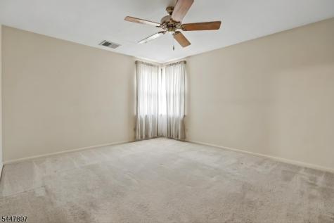 92 Silver Lake Avenue Edison NJ 08817