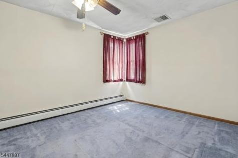 92 Silver Lake Avenue Edison NJ 08817