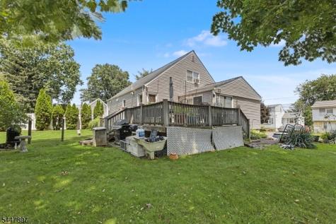 92 Silver Lake Avenue Edison NJ 08817
