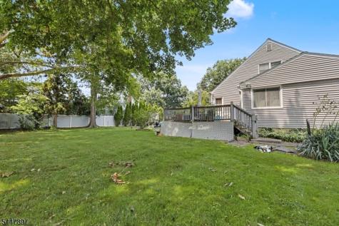 92 Silver Lake Avenue Edison NJ 08817